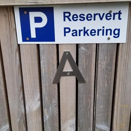 Stor Med Plass Til 6 Personer Og Gratis Parkering * Tønsberg