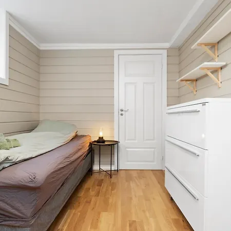 Stor Med Plass Til 6 Personer Og Gratis Parkering דירה Tønsberg